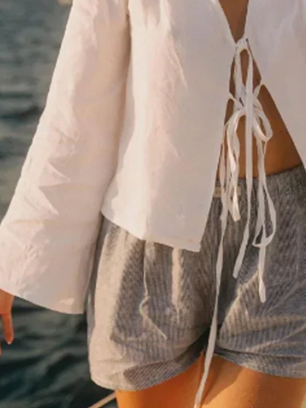 Zoë | Blouse met Striksluiting en Cropped Fit