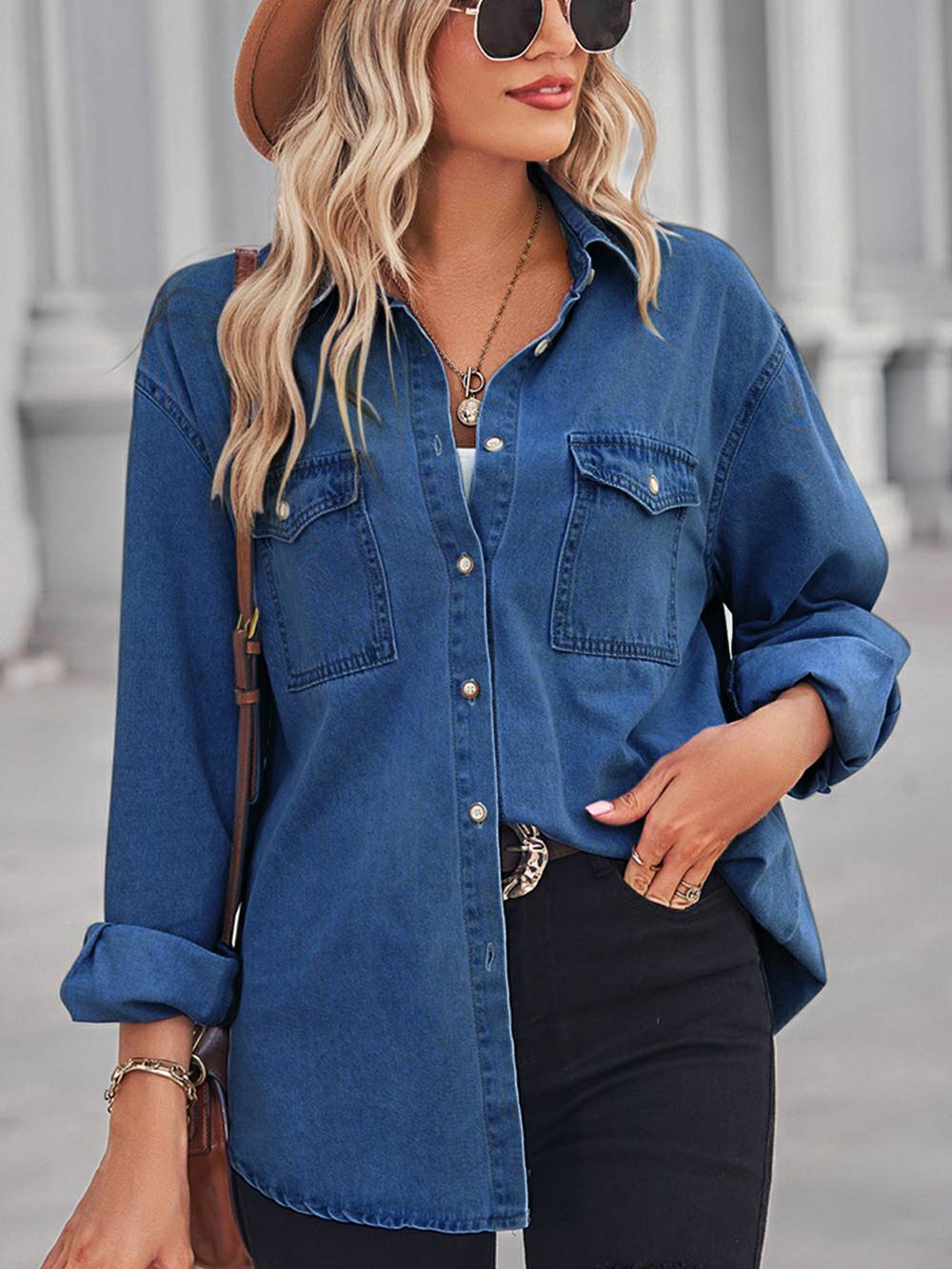Adriana | Denim Blouse met Donkere Wassing en Utility Details