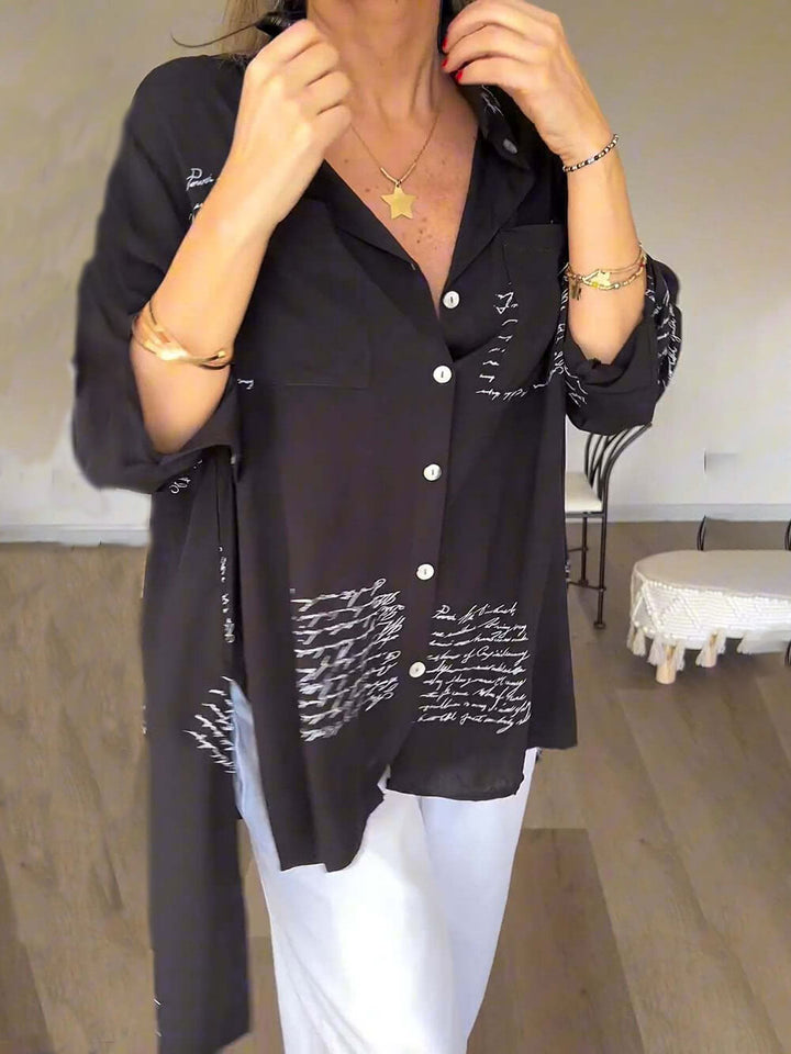Aitana | Blouse met Script Print en Luchtige Fit