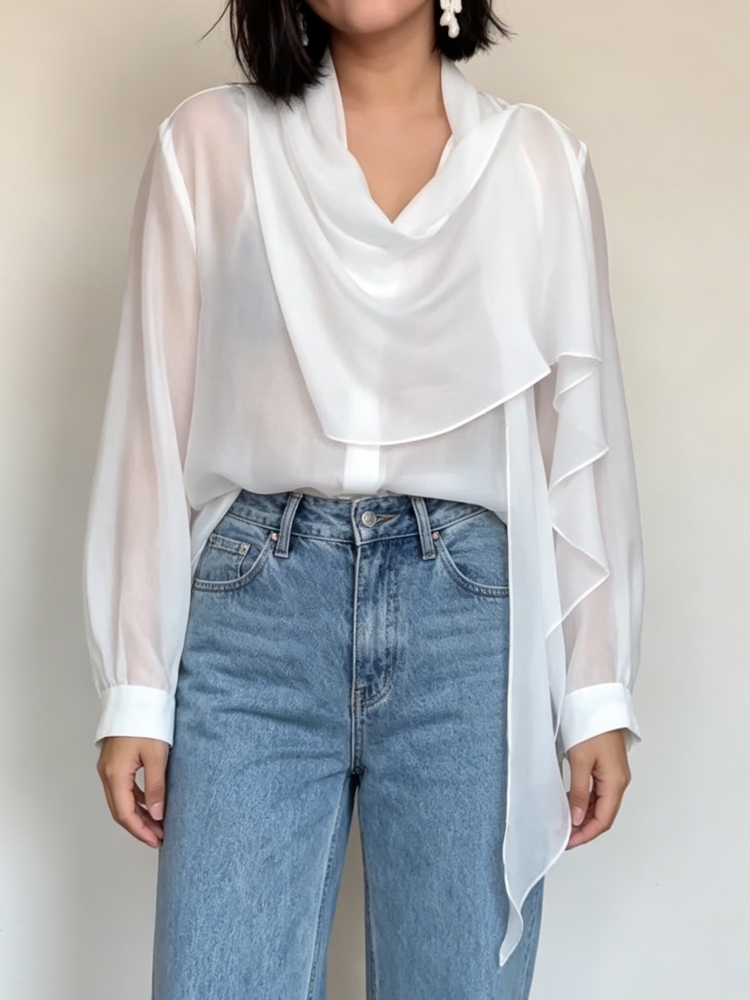 Laura | Blouse met Watervalhals en Luchtige Mouwen