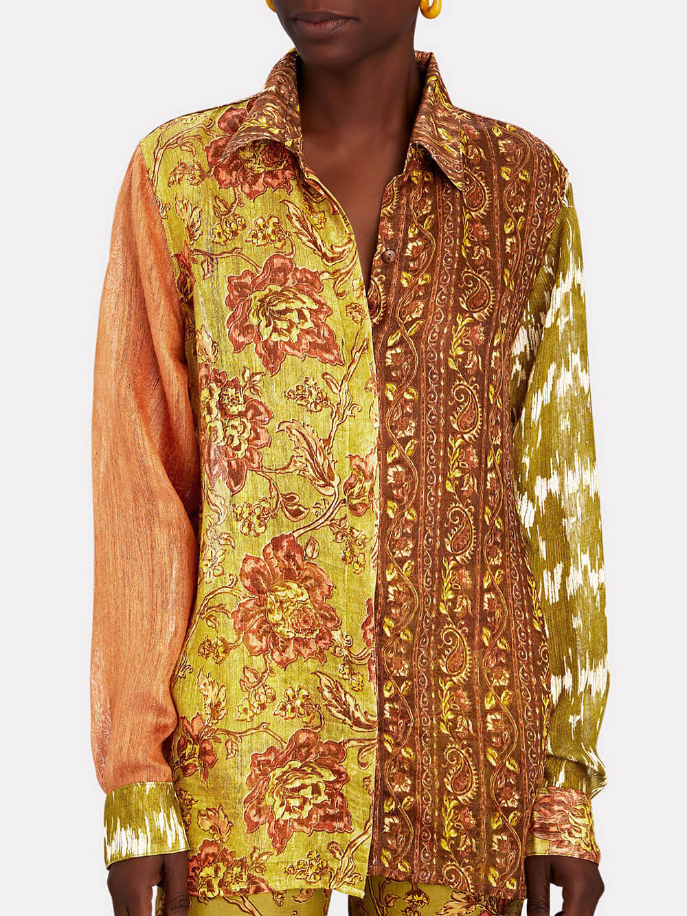 Aziza | Blouse met Patchwork Print en Statement Look