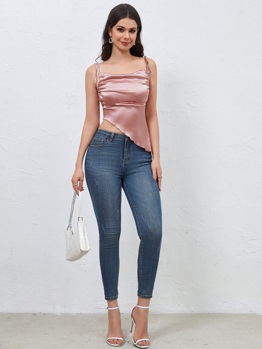 Feline | Satijnen Top met Asymmetrische Zoom