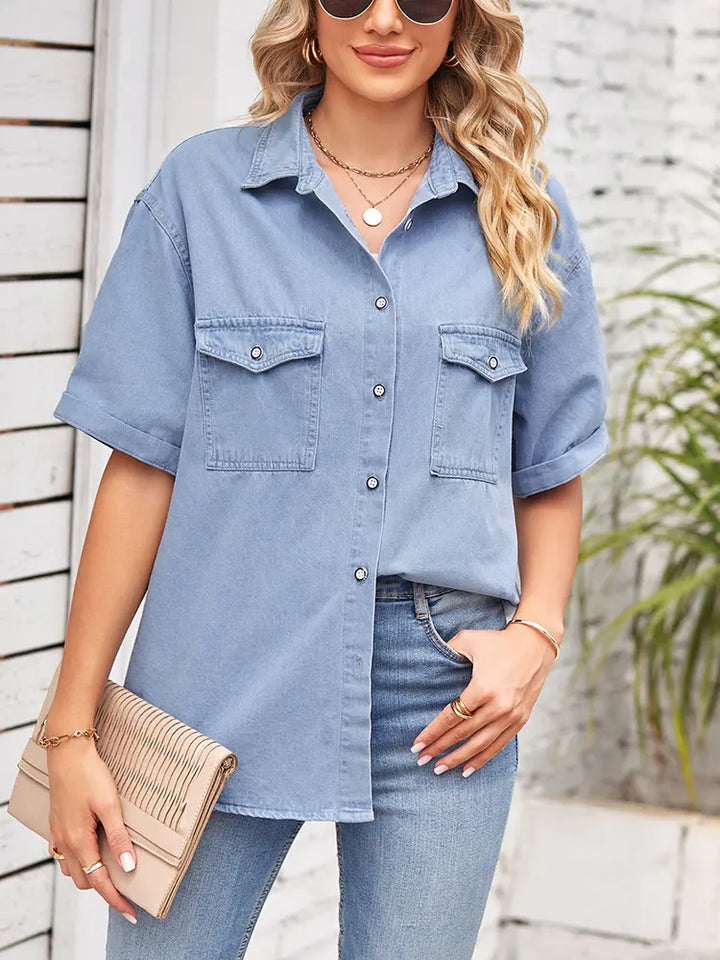 Saar | Denim Blouse met Korte Mouwen en Utility Details
