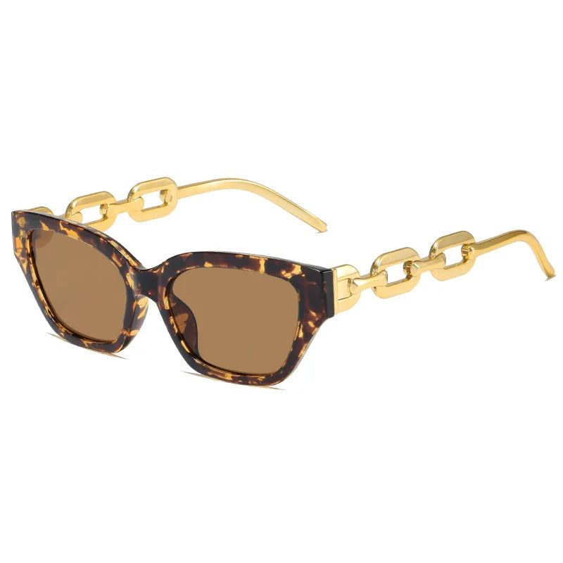 Amalia | Luxe Cat-Eye Zonnebril met Kettingdetail