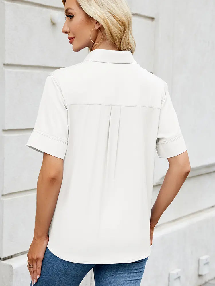 Lara | Blouse met Korte Mouwen en Minimalistisch Design