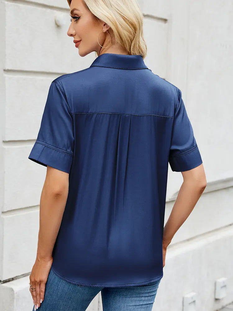 Lara | Blouse met Korte Mouwen en Minimalistisch Design