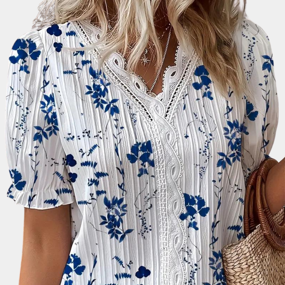 Livia | Bloemen Blouse met Kantdetail