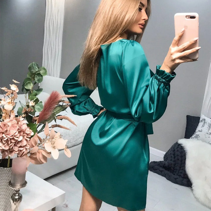 Elena | Satin Mini Jurk met Strikceintuur