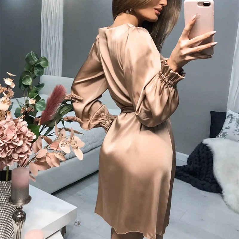 Elena | Satin Mini Jurk met Strikceintuur