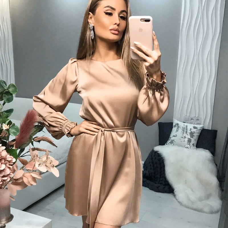 Elena | Satin Mini Jurk met Strikceintuur