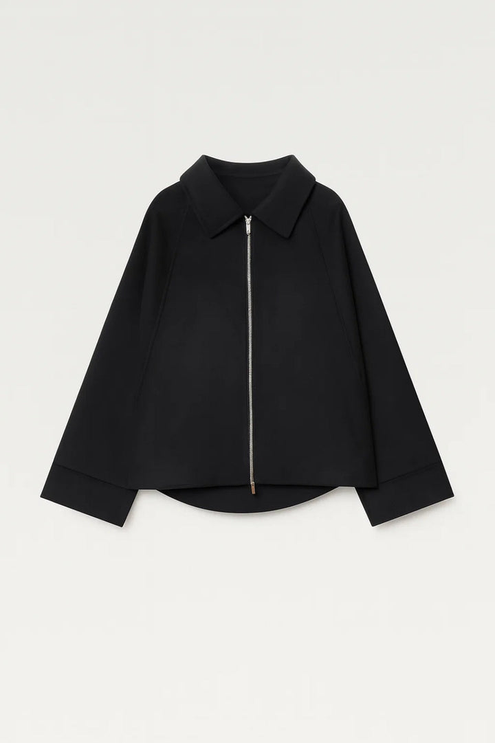 Anouk | Oversized Zwarte Jas met Rits en Opstaande Kraag