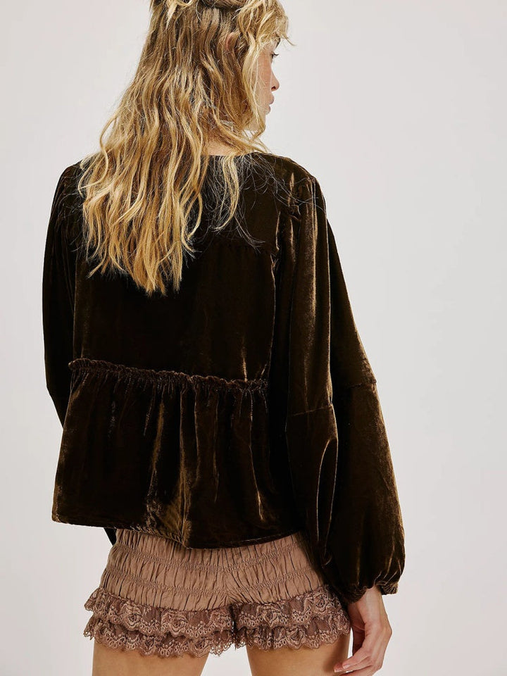 Bente | Fluwelen Blouse met Strikdetail en Cropped Fit