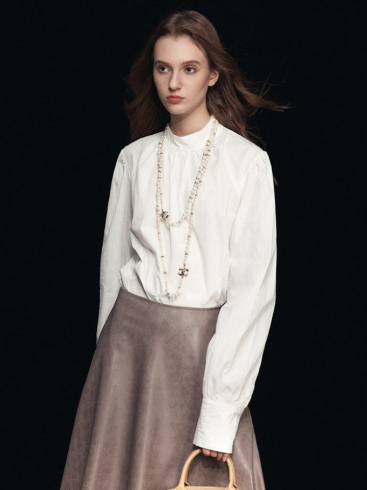Adèle | Blouse met Hoge Hals en Subtiele Plooien