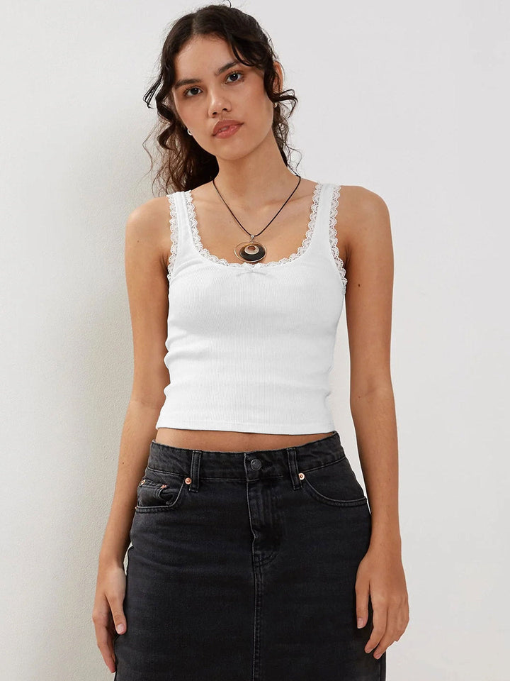 Farah | Ribbed Top met Kantafwerking