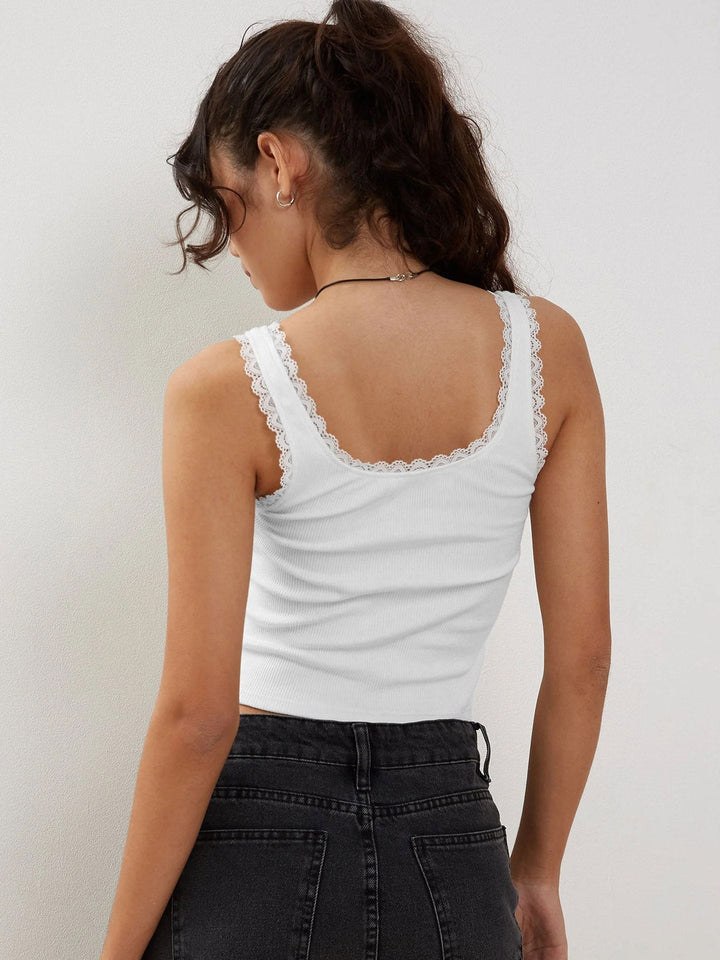 Farah | Ribbed Top met Kantafwerking