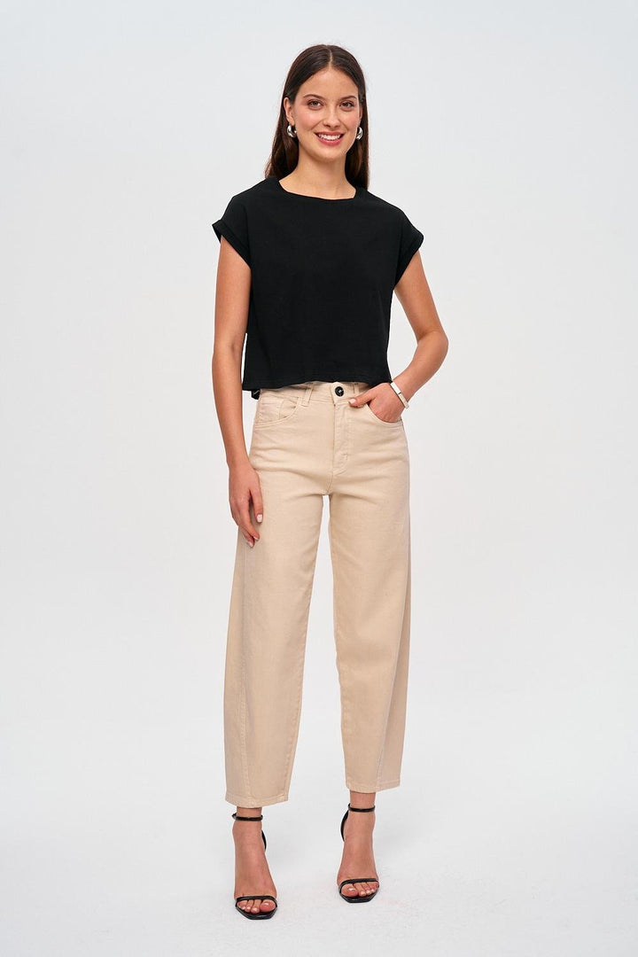 Noa | Straight Fit Jeans in Beige