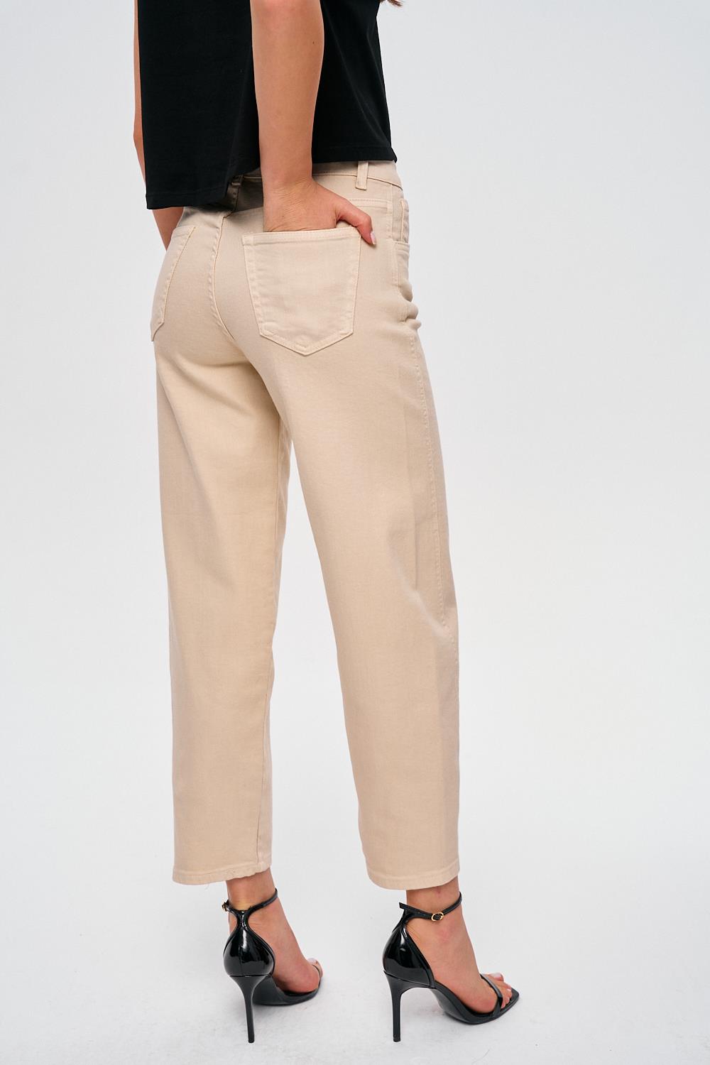 Noa | Straight Fit Jeans in Beige