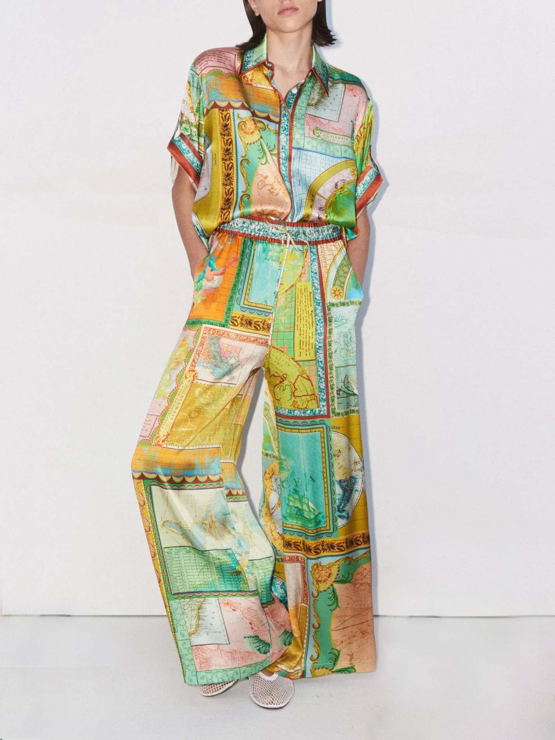 Aagje | Blouse met Sjaalprint en Satijnlook